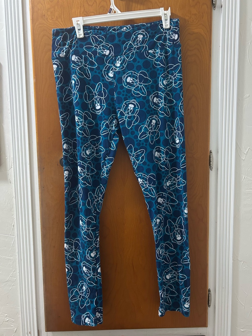 Lularoe Women’s Teal Minnie Mouse Leggings